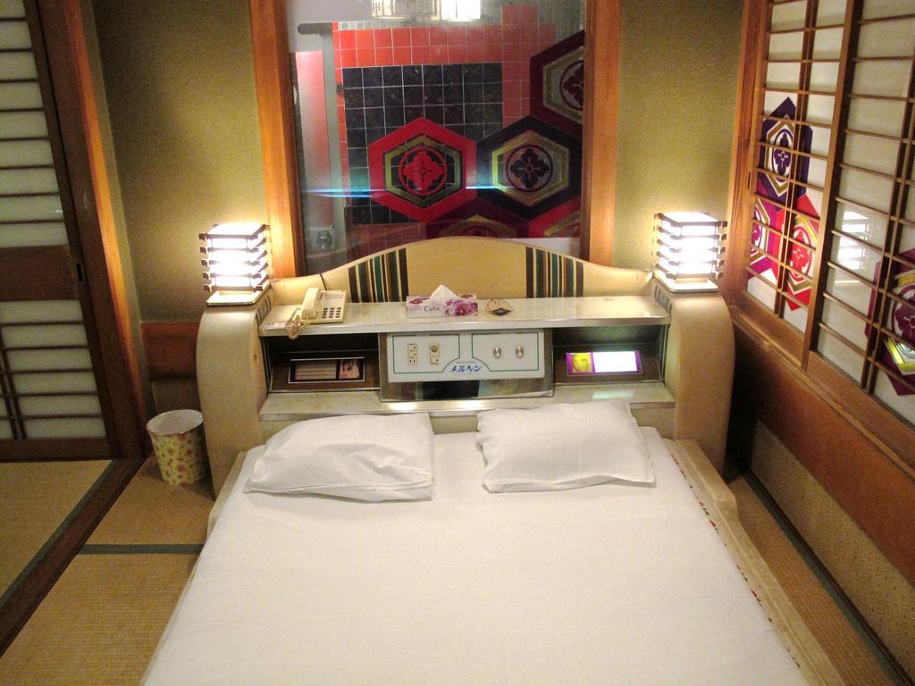Yoshi'S House Hostel Осака Екстериор снимка